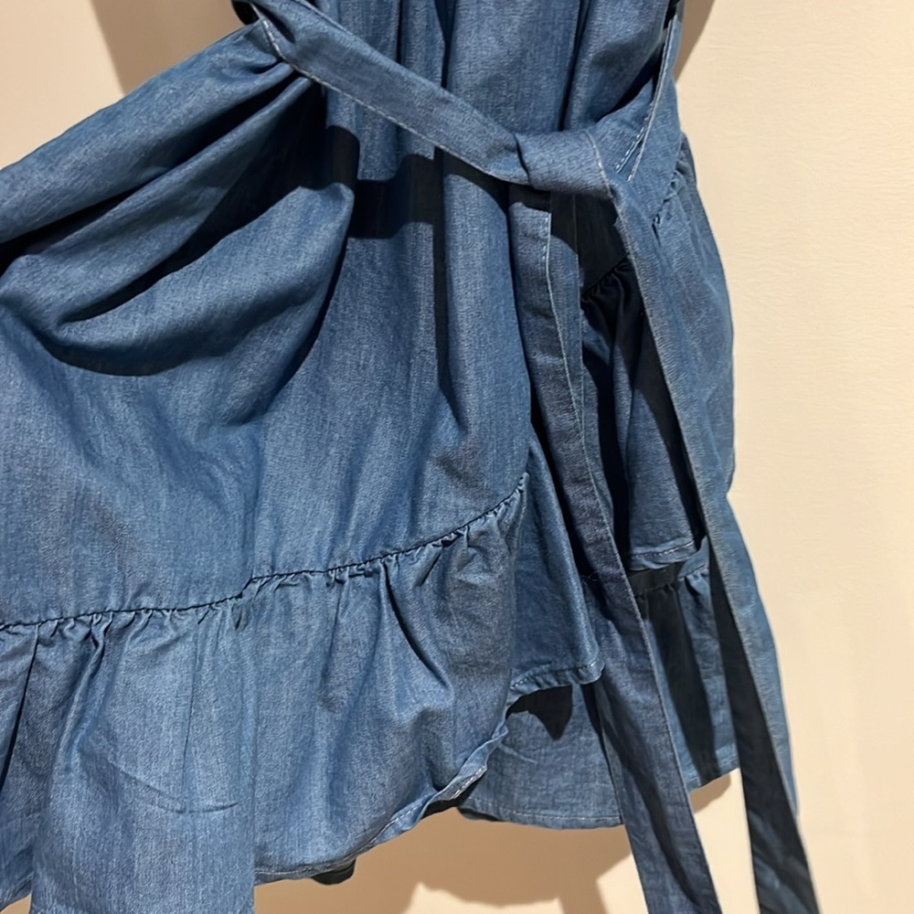 Love Tree chambray ruffled belted sleeveless mini dress sz M - Picture 5 of 8